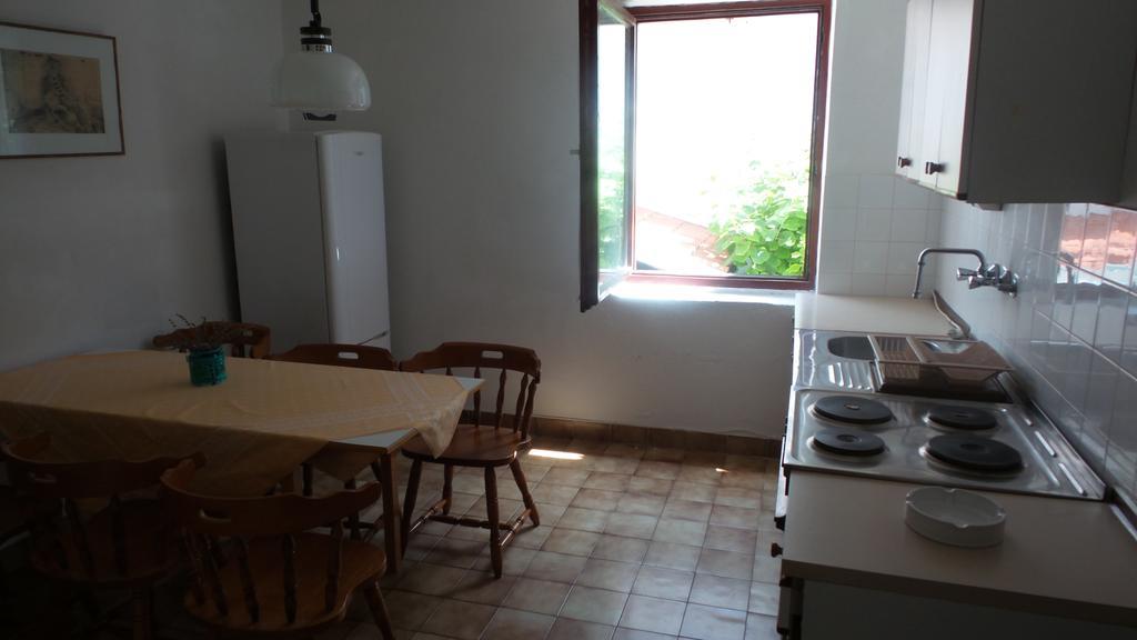Tihana Apartments Jadranovo Oda fotoğraf