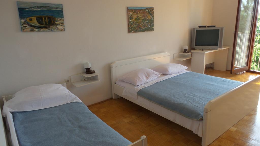 Tihana Apartments Jadranovo Oda fotoğraf