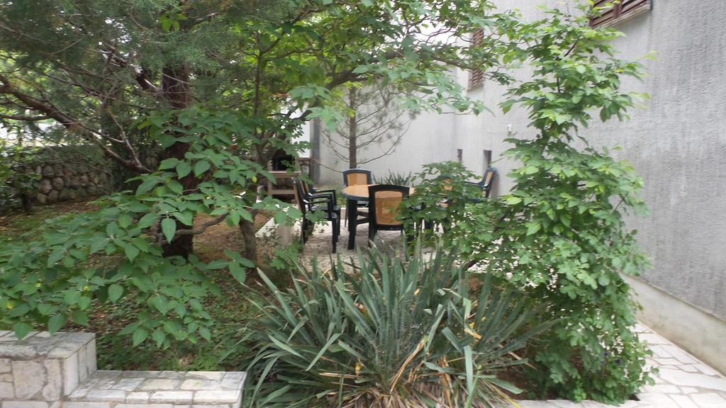 Tihana Apartments Jadranovo Oda fotoğraf