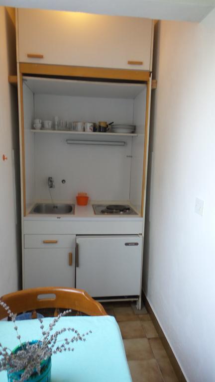 Tihana Apartments Jadranovo Oda fotoğraf
