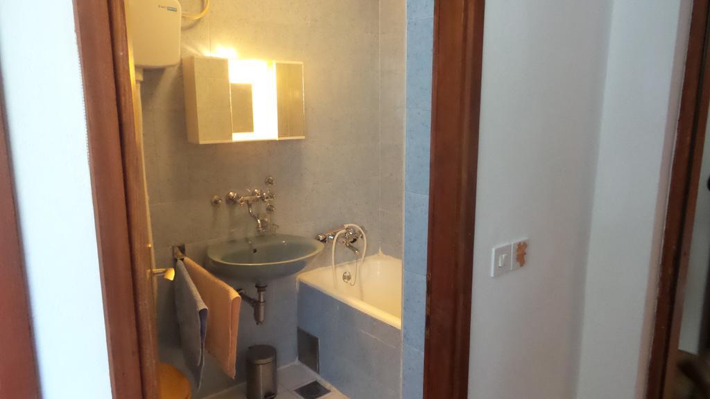 Tihana Apartments Jadranovo Oda fotoğraf