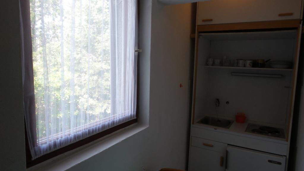 Tihana Apartments Jadranovo Oda fotoğraf