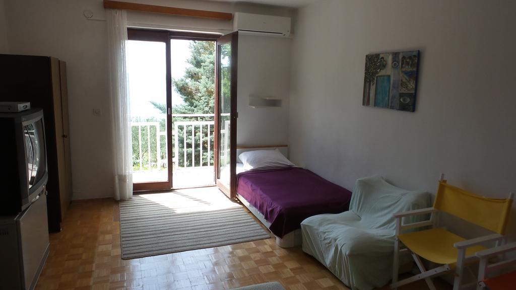 Tihana Apartments Jadranovo Oda fotoğraf