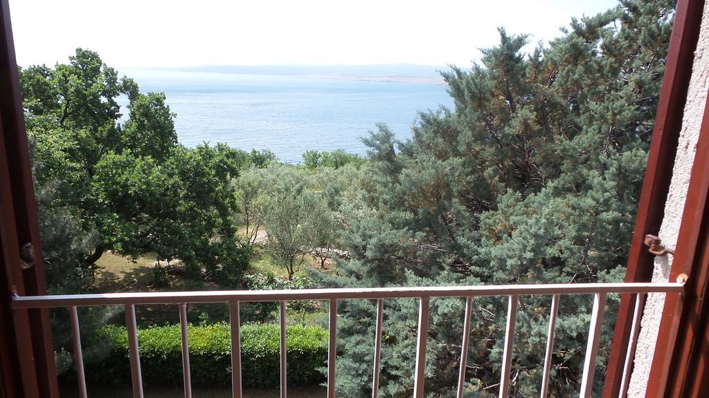 Tihana Apartments Jadranovo Oda fotoğraf